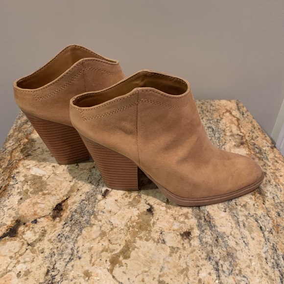 Dolce Vita Suede Booties - Picture 6 of 6